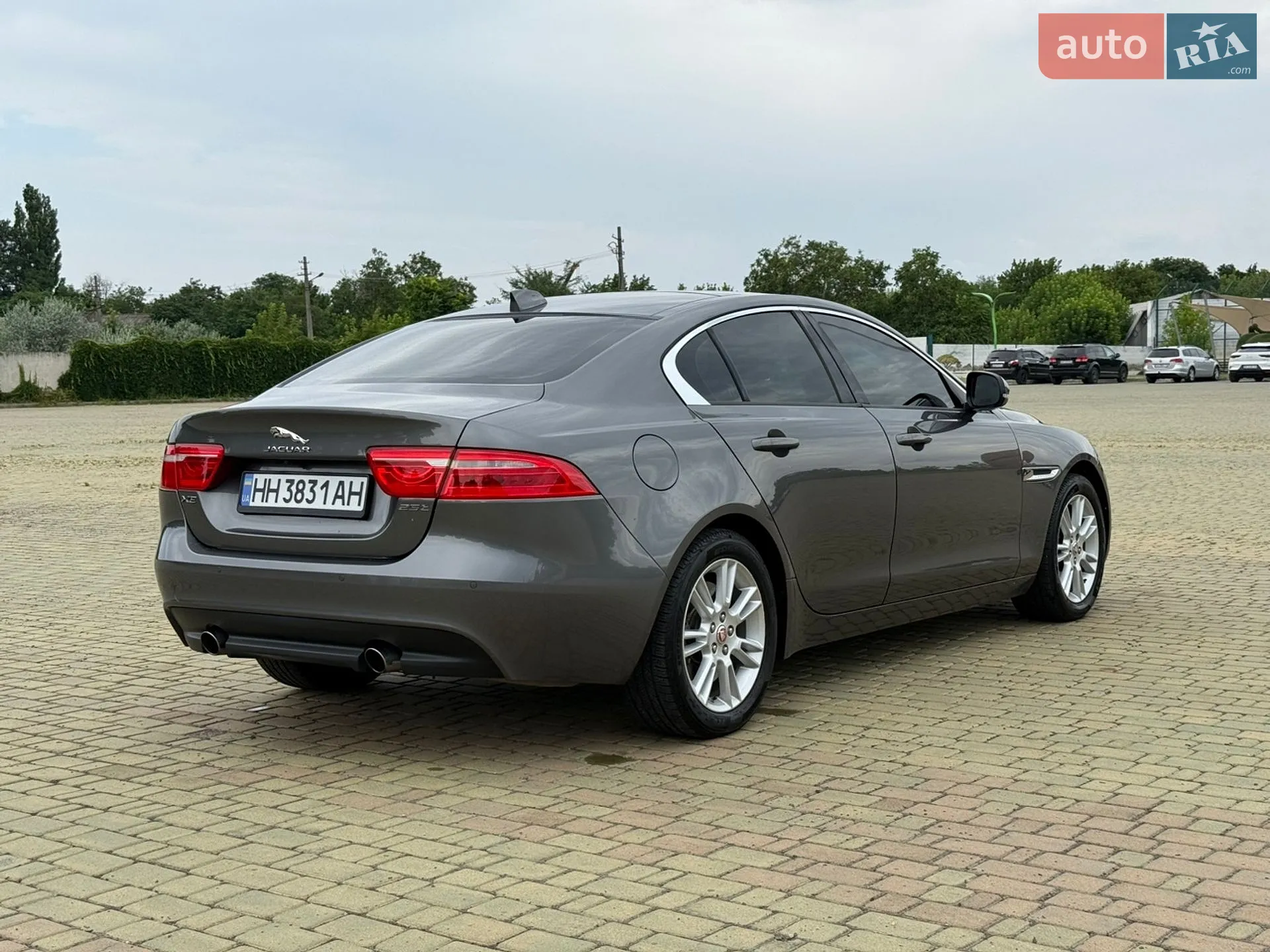 2016 Jaguar XE - мініатюра 7