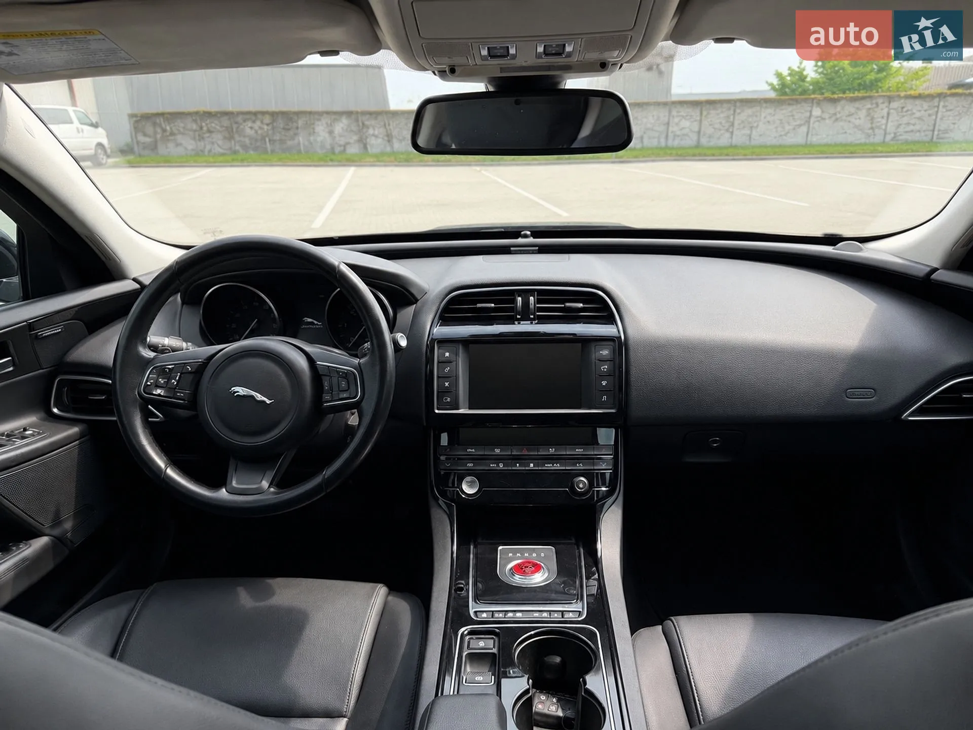 2017 Jaguar XE - мініатюра 6