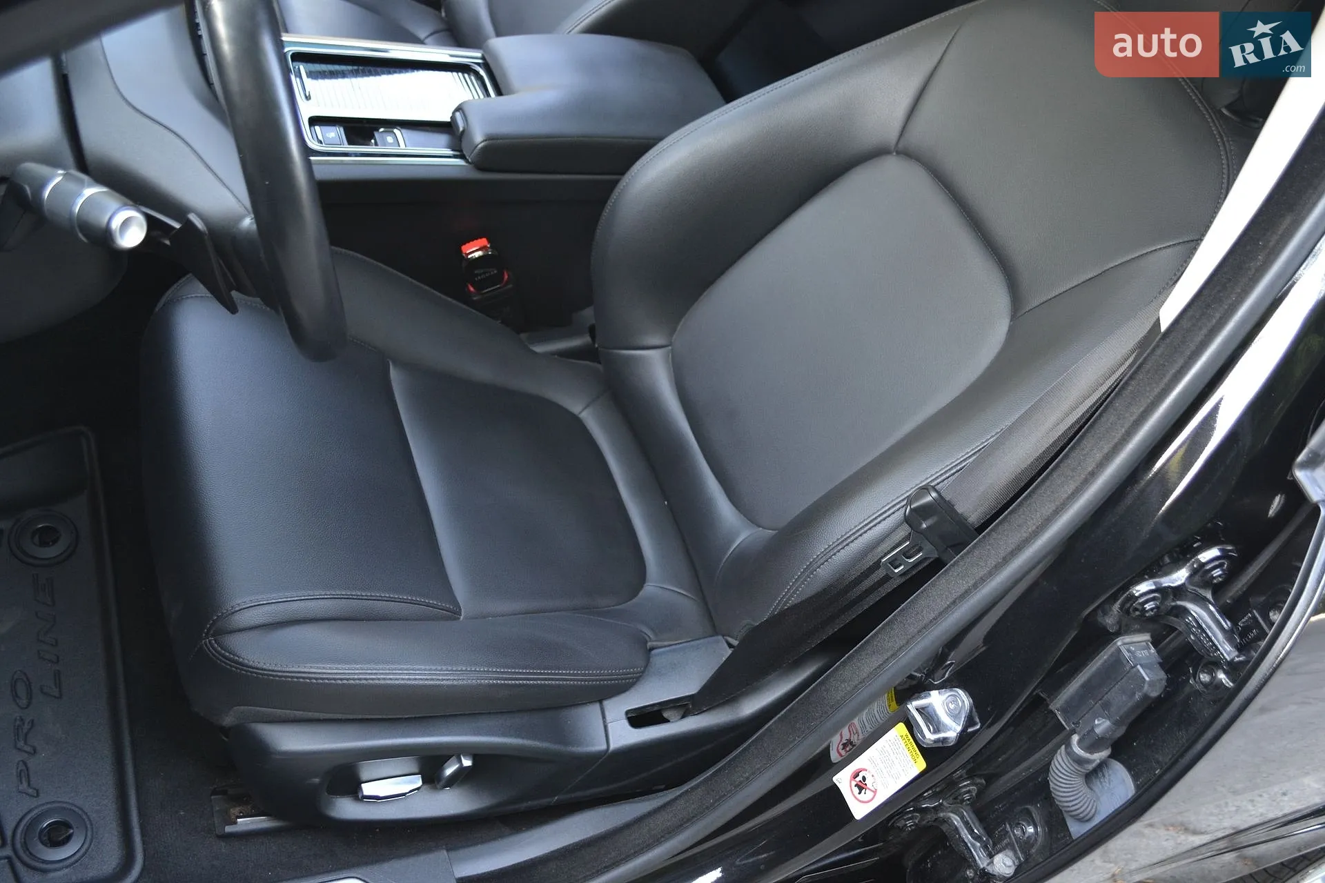 2018 Jaguar XE - мініатюра 43
