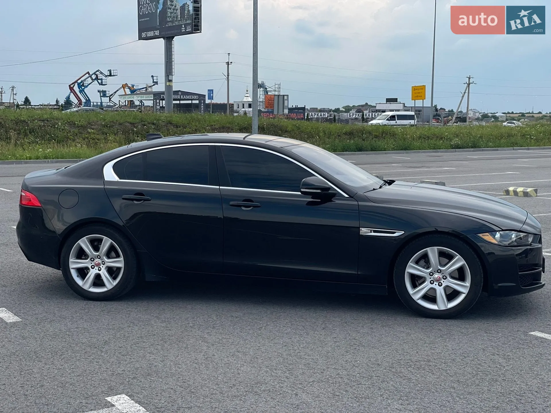 2016 Jaguar XE - мініатюра 18