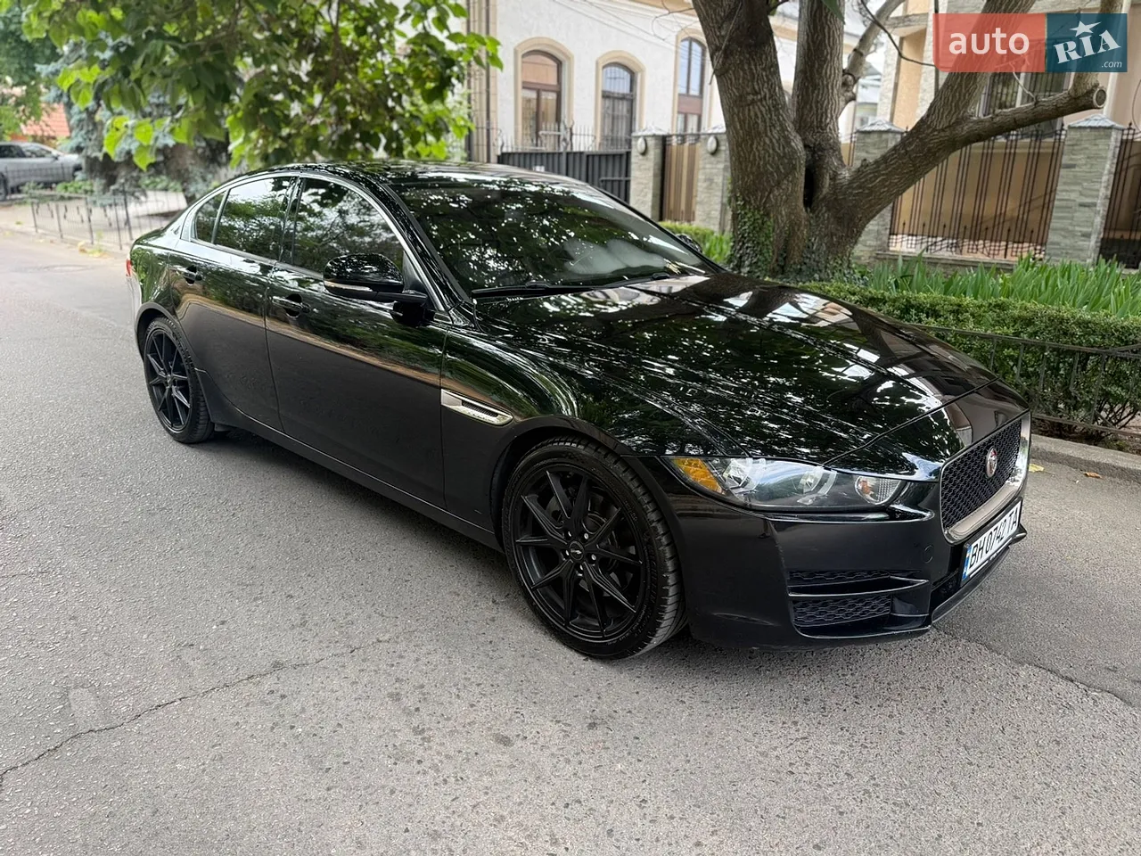 2016 Jaguar XE - мініатюра 44