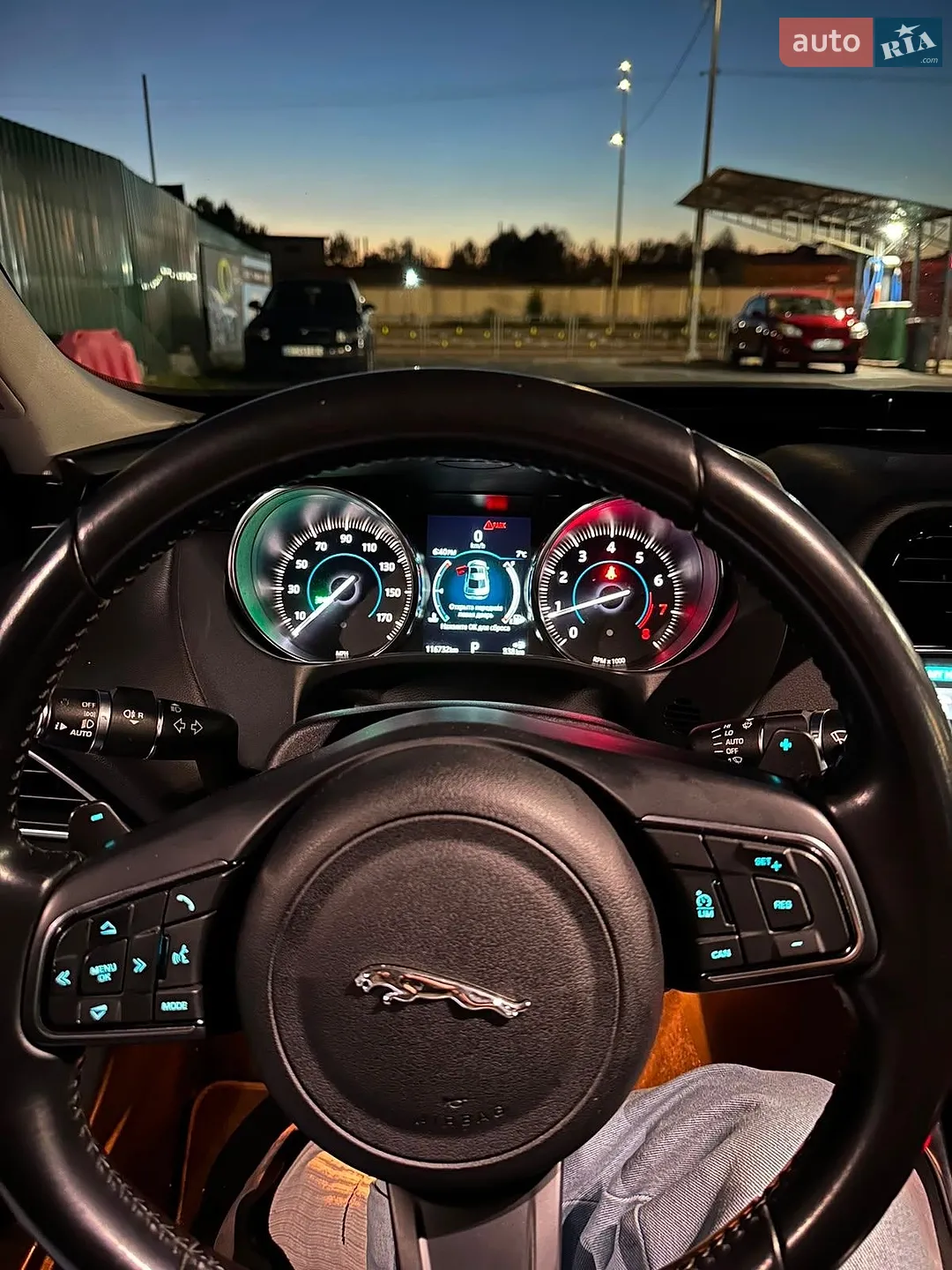 2019 Jaguar XE - мініатюра 7
