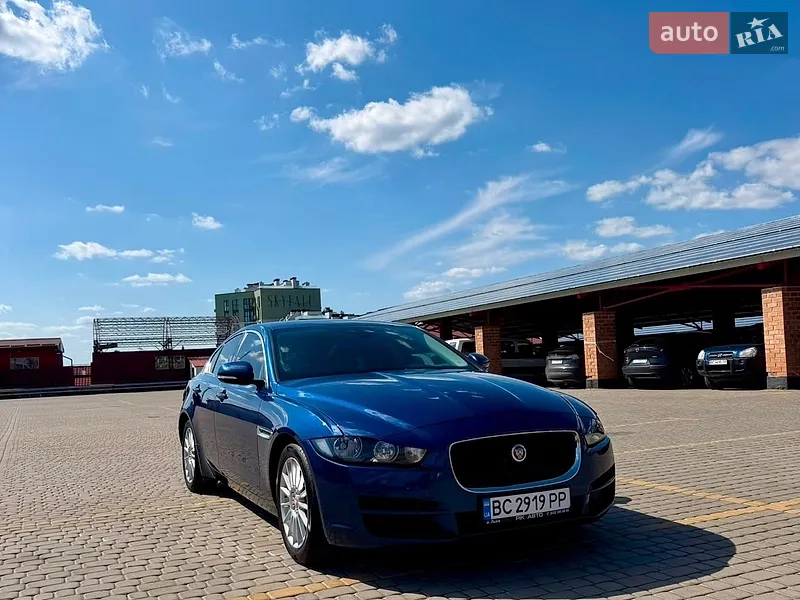 Jaguar XE 2016