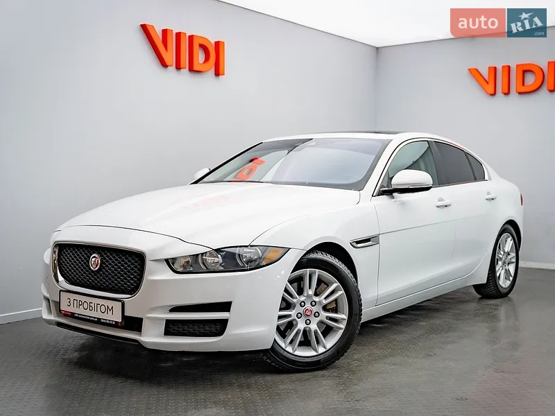 Jaguar XE