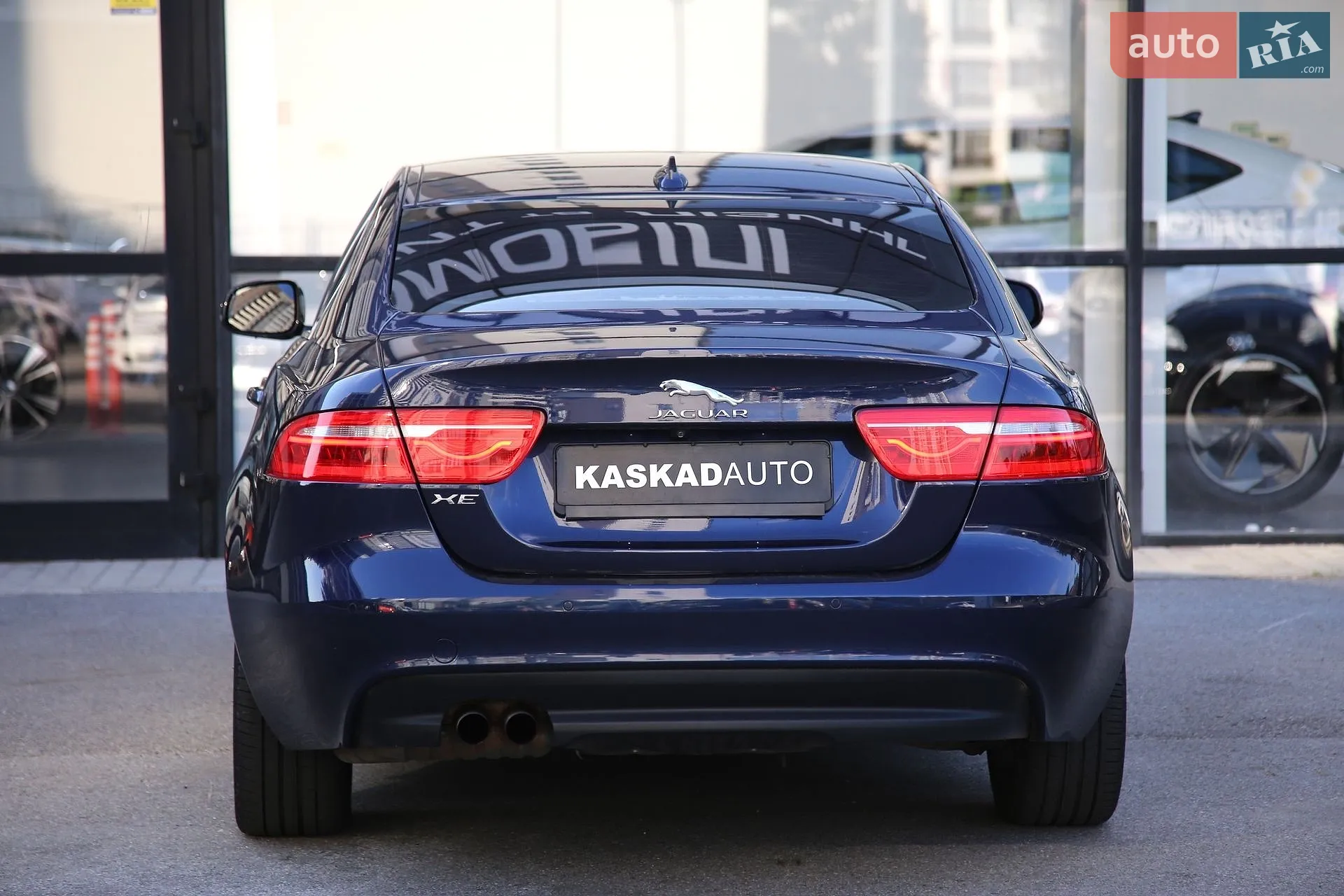 2015 Jaguar XE - мініатюра 5