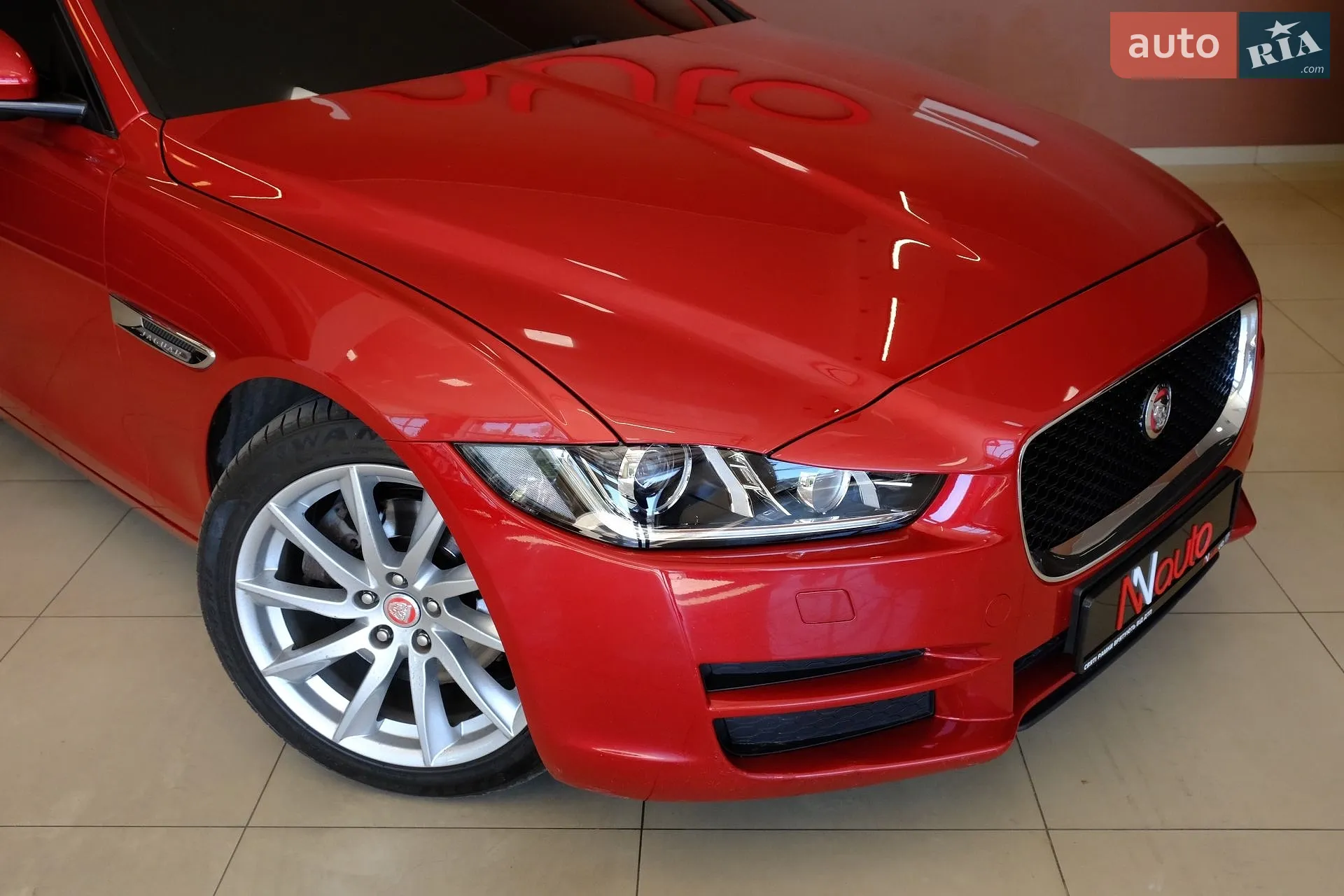 2015 Jaguar XE - мініатюра 7