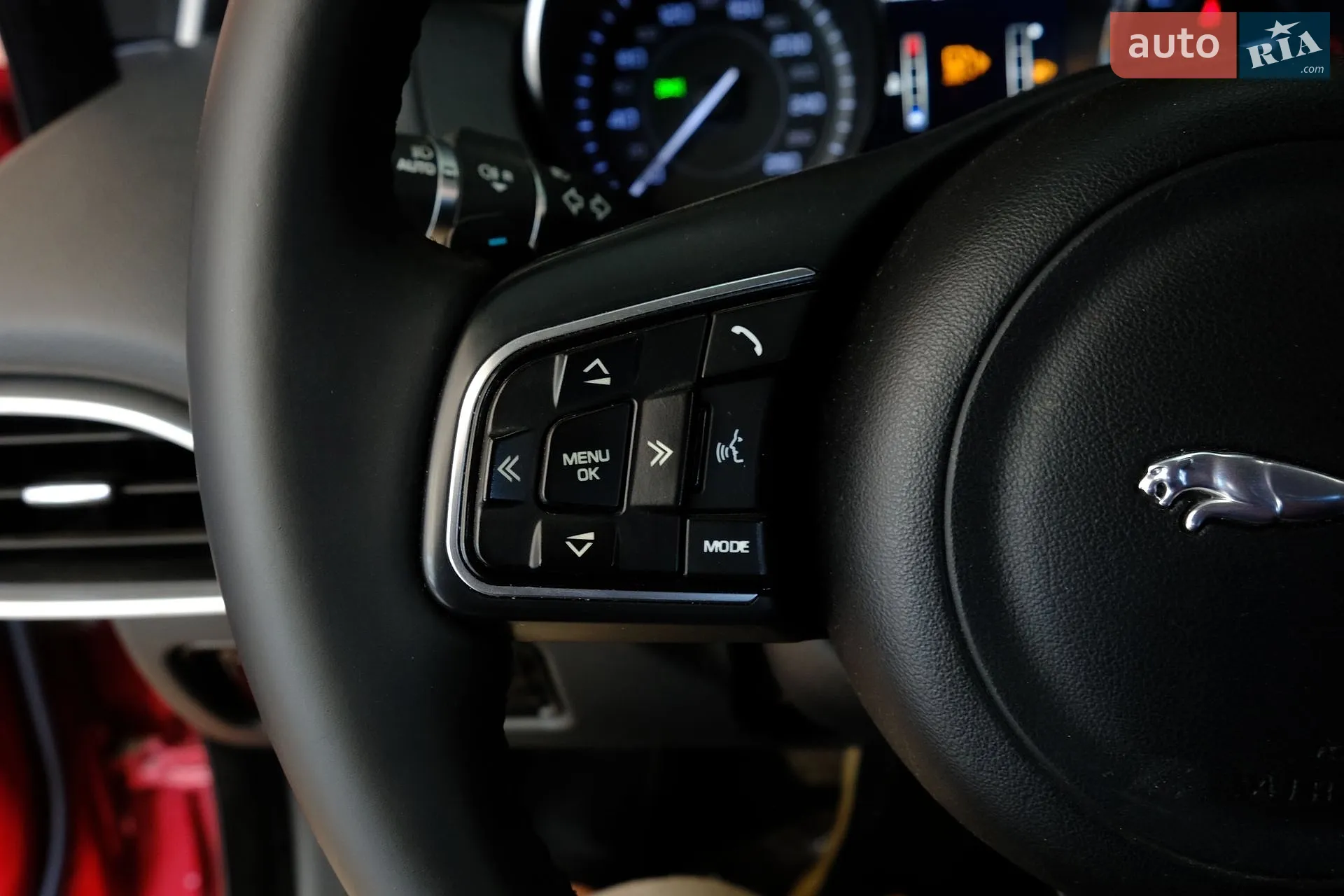 2015 Jaguar XE - мініатюра 18