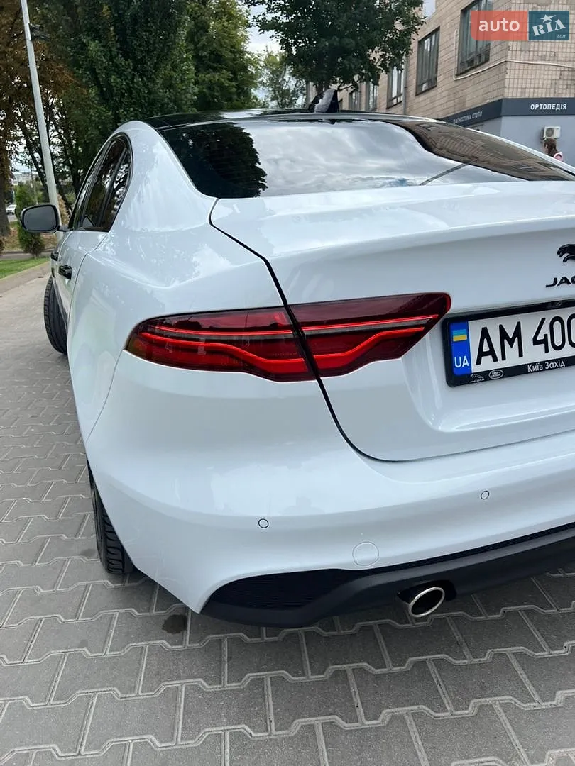 2019 Jaguar XE - мініатюра 6
