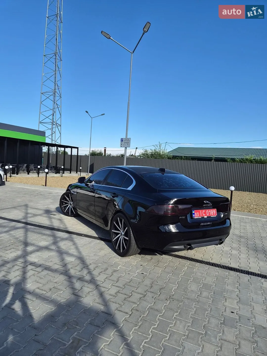 2019 Jaguar XE - мініатюра 6