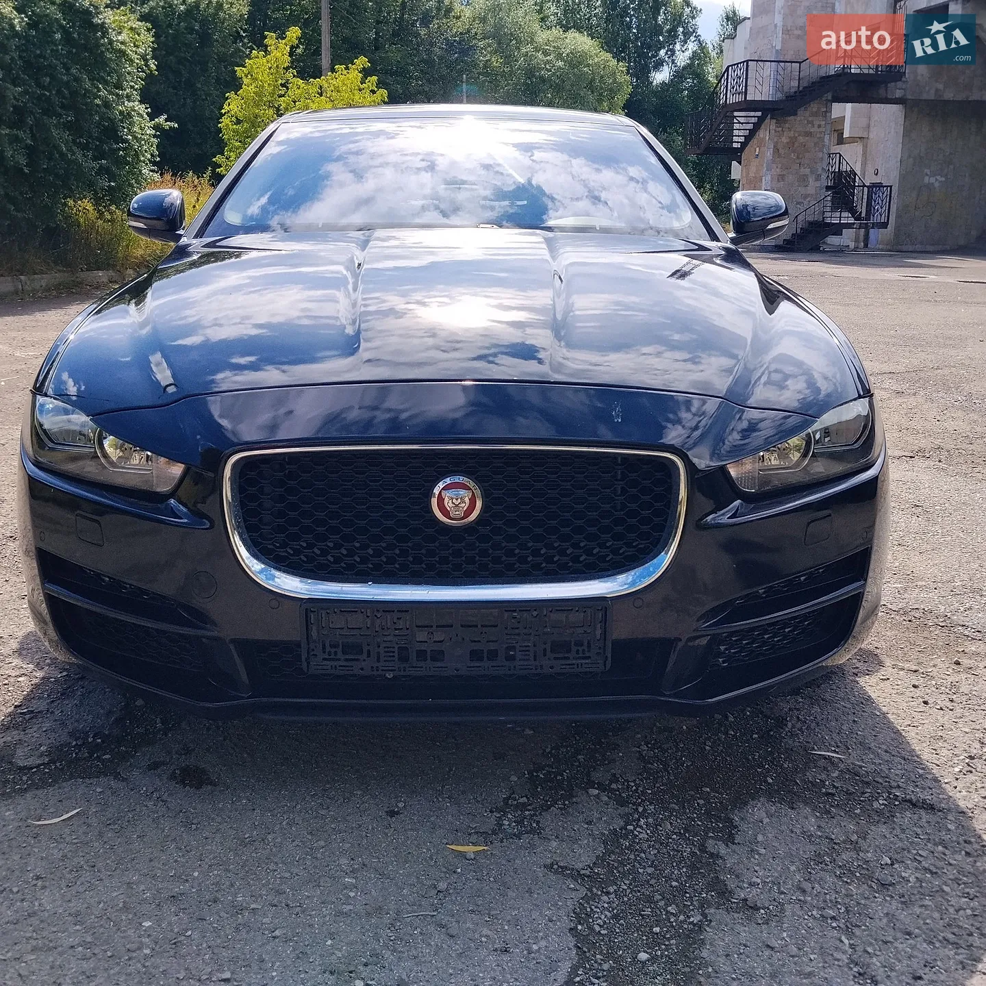 2017 Jaguar XE - мініатюра 8