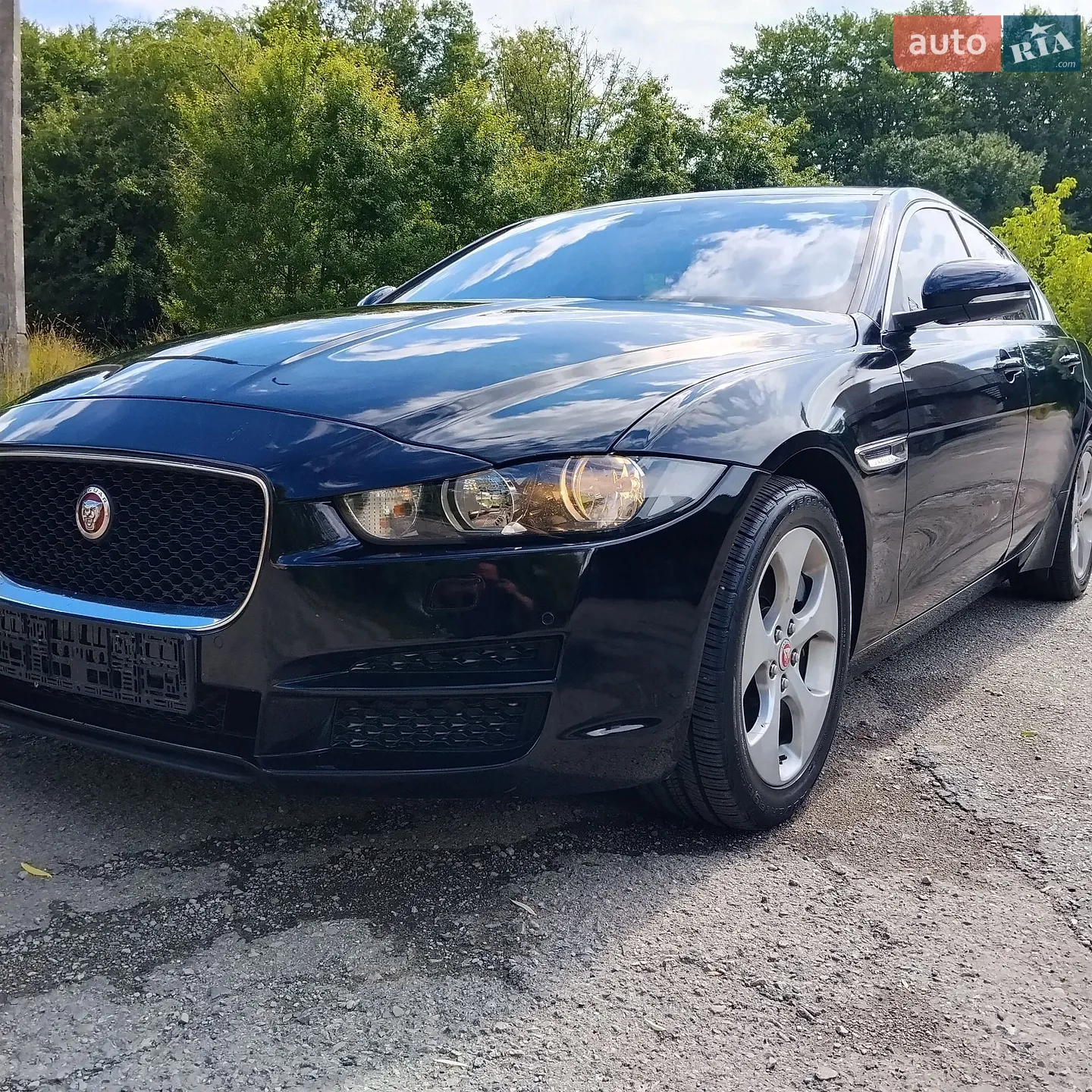 2017 Jaguar XE - мініатюра 13