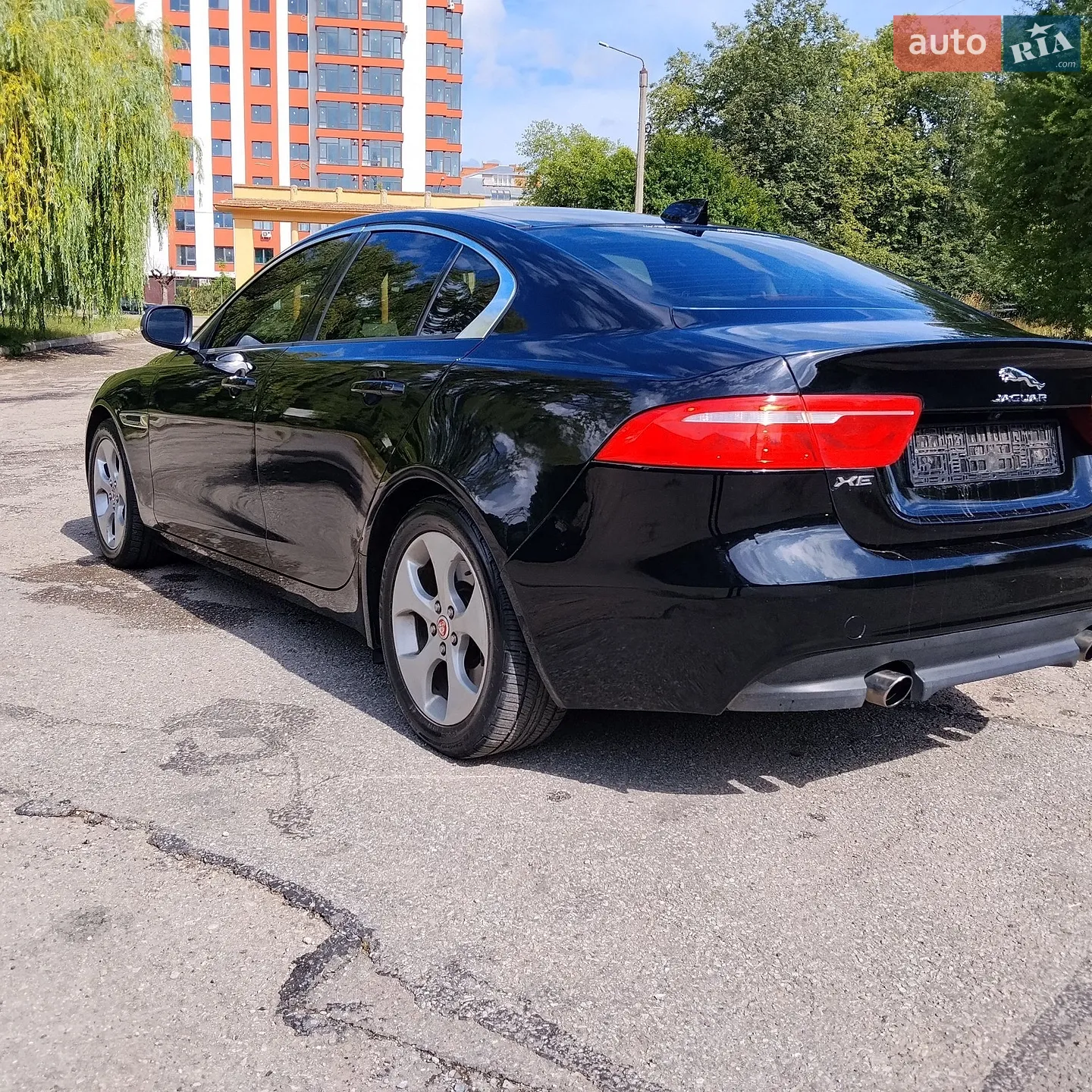2017 Jaguar XE - мініатюра 16
