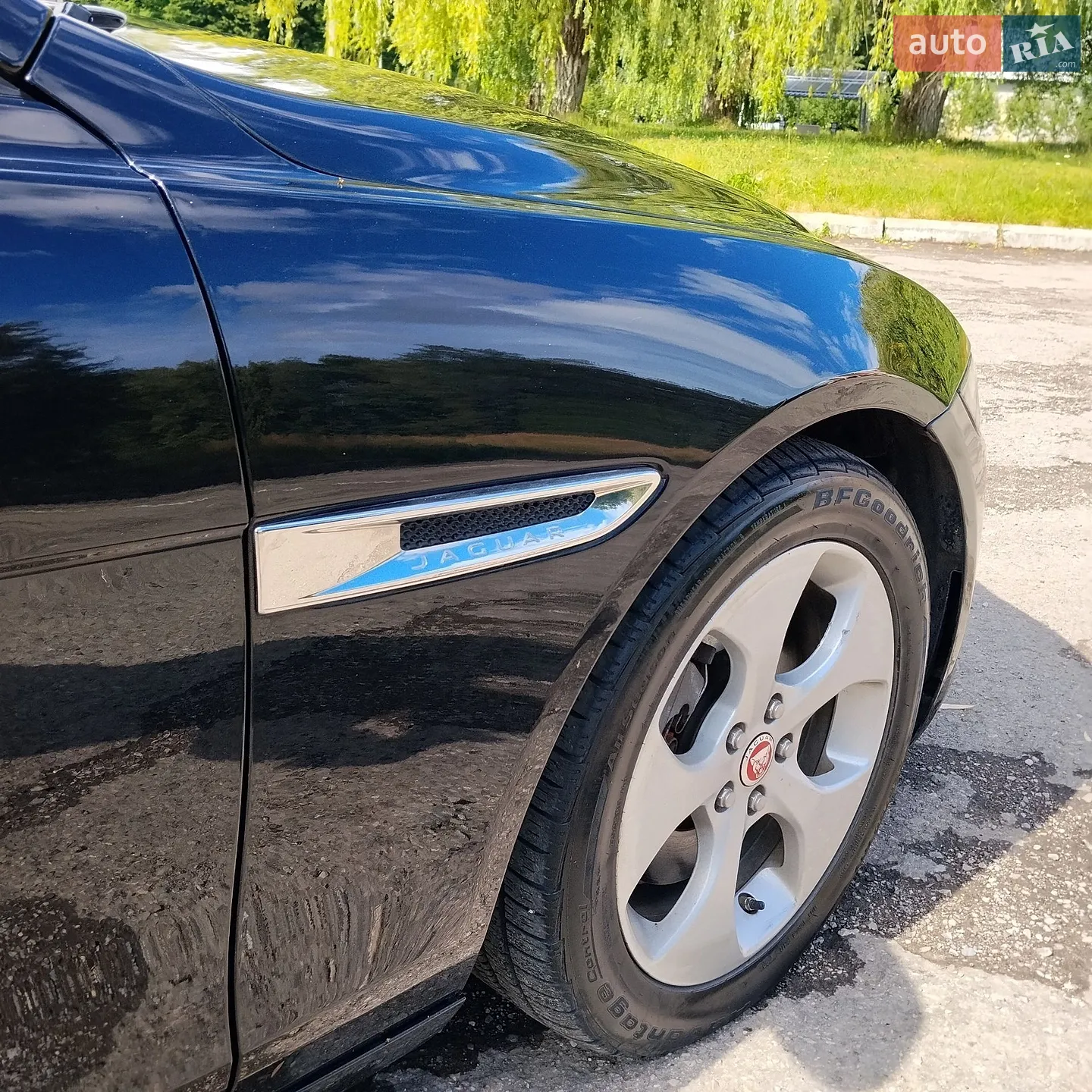 2017 Jaguar XE - мініатюра 21