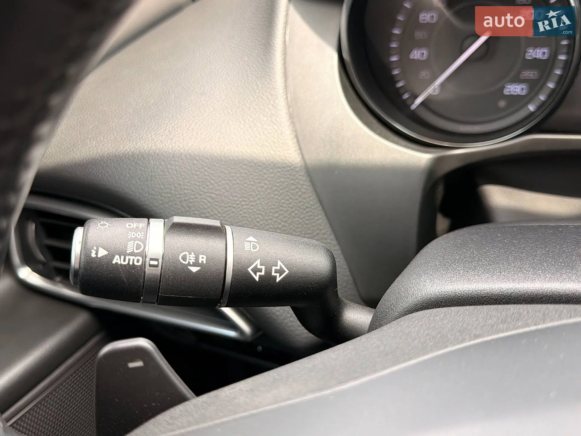 2015 Jaguar XE - мініатюра 33
