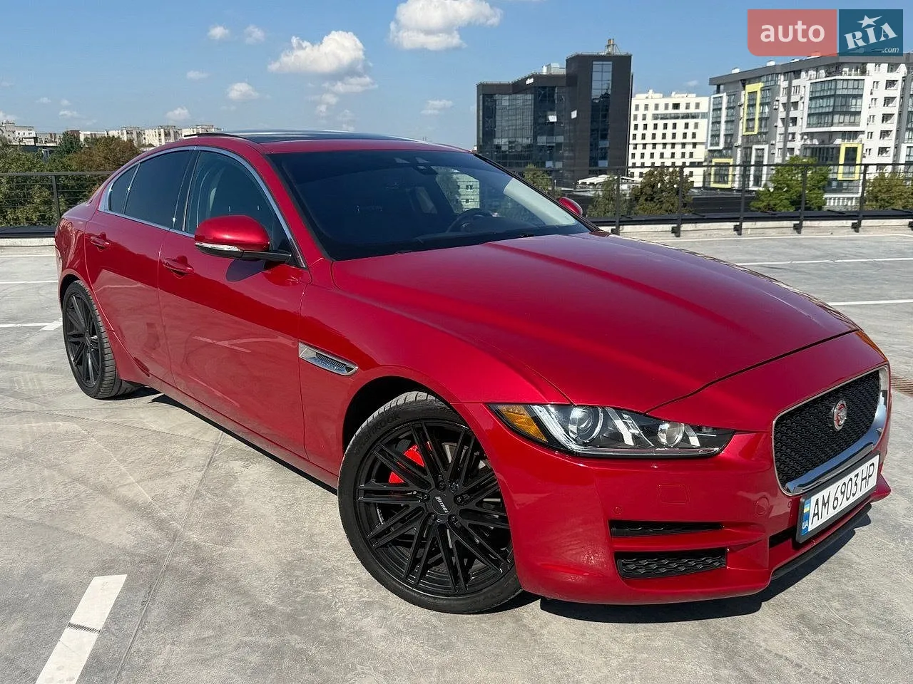 2018 Jaguar XE - мініатюра 14