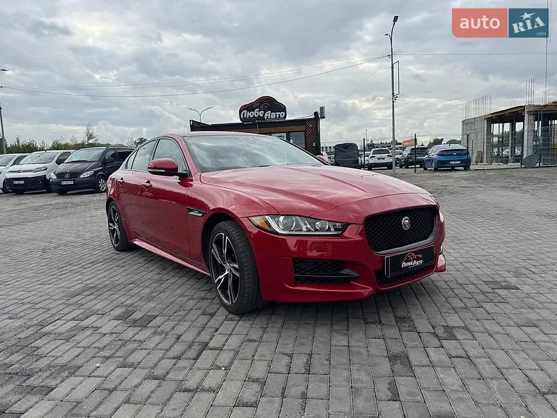 Jaguar XE