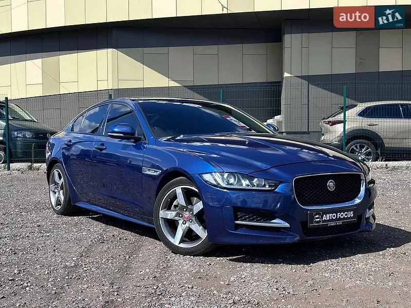 Jaguar XE