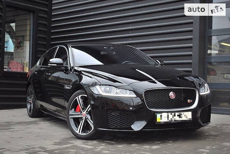 Jaguar XF 2016 року