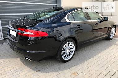 Седан Jaguar XF 2014 в Чернигове