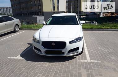 Седан Jaguar XF 2017 в Киеве