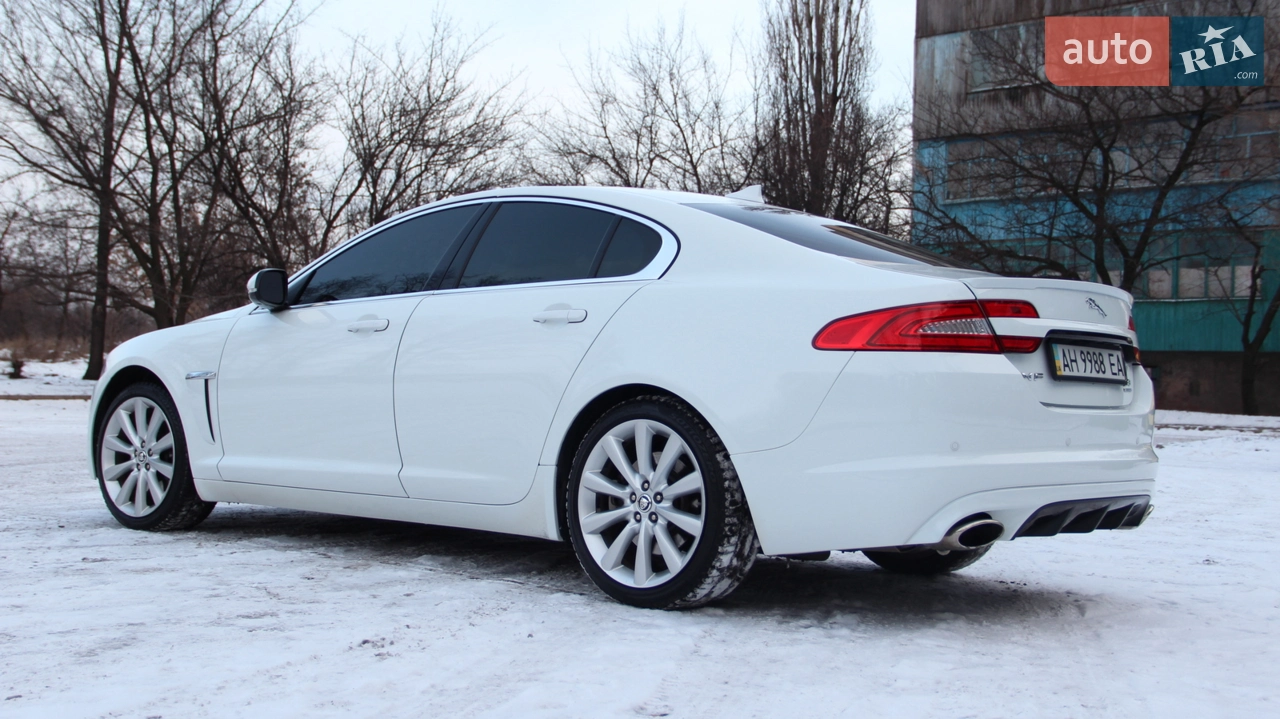 2013 Jaguar XF - мініатюра 4