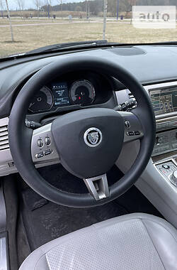 Седан Jaguar XF 2008 в Киеве