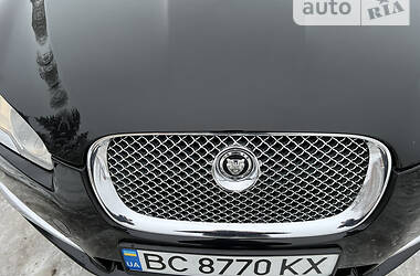 Седан Jaguar XF 2009 в Львове