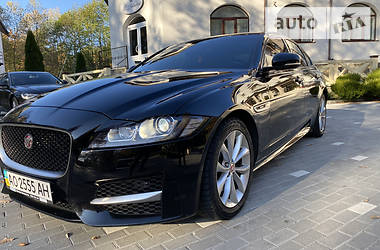 Седан Jaguar XF 2016 в Ужгороде
