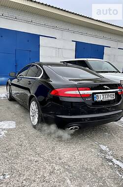 Седан Jaguar XF 2013 в Горишних Плавнях