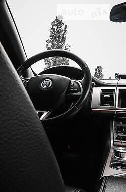 Седан Jaguar XF 2013 в Кропивницькому