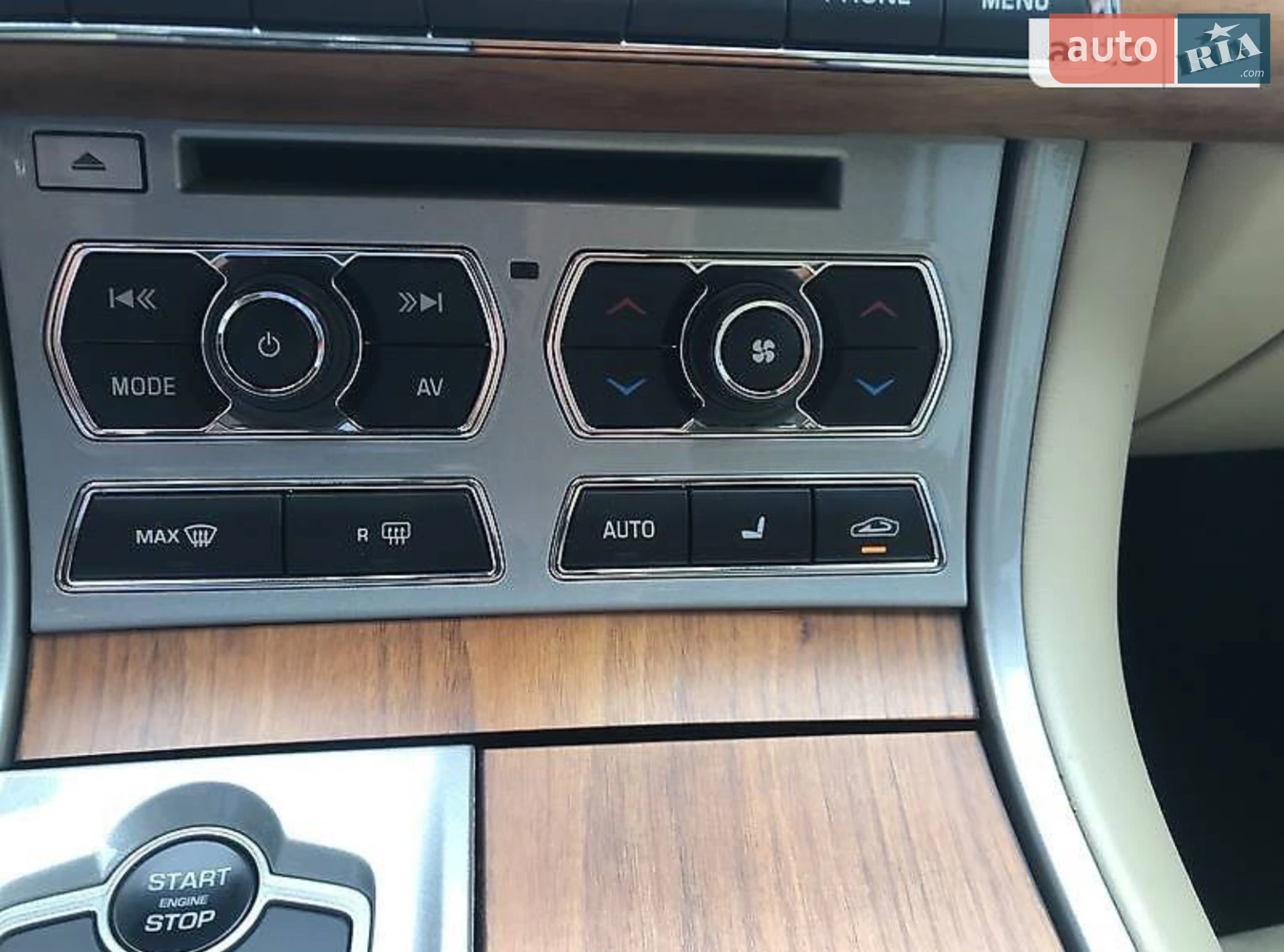 2012 Jaguar XF - мініатюра 28