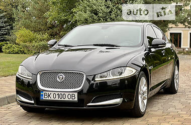 Седан Jaguar XF 2013 в 