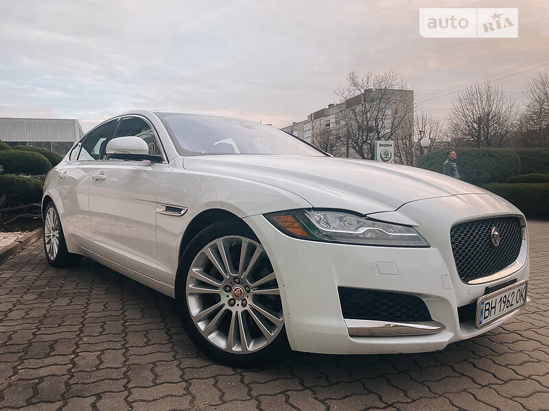 Седан Jaguar XF 2018 в Луцке