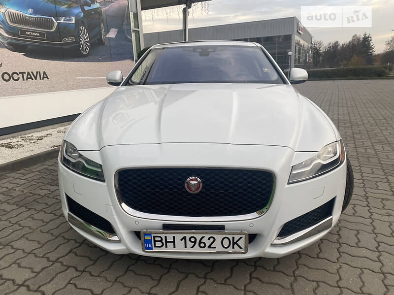 Седан Jaguar XF 2018 в Луцьку