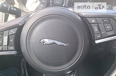 Седан Jaguar XF 2016 в 