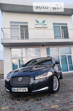 Седан Jaguar XF 2013 в Одессе