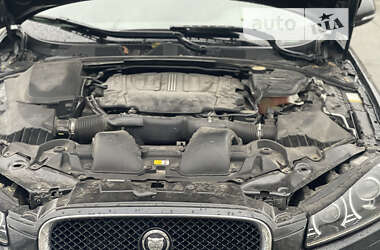 Седан Jaguar XF 2013 в Києві