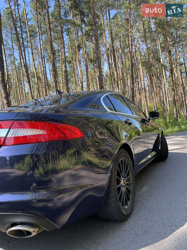 Седан Jaguar XF 2015 в Бердичеве