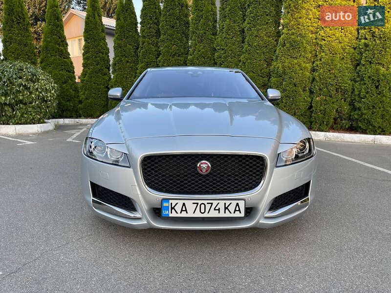 Jaguar XF 2016
