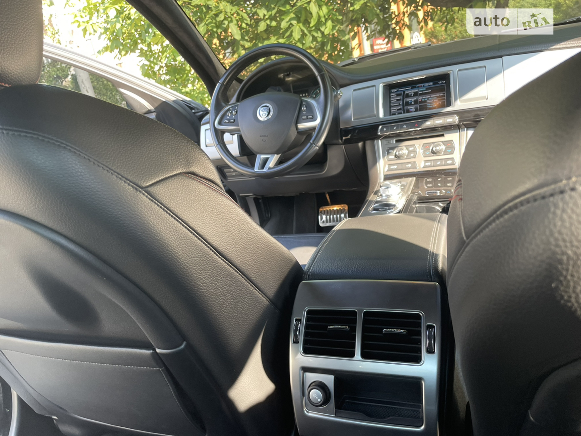 2015 Jaguar XF - мініатюра 50
