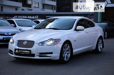 Седан Jaguar XF 2008 в 