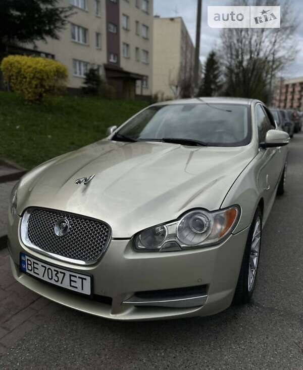 Седан Jaguar XF 2008 в Виннице