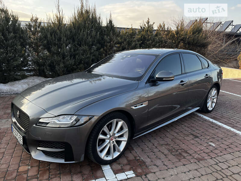 Седан Jaguar XF 2015 в Києві