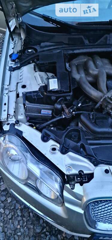 Седан Jaguar XF 2008 в Виннице