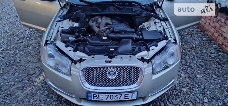 Седан Jaguar XF 2008 в Виннице