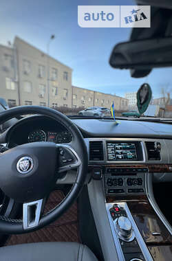 Седан Jaguar XF 2013 в Харькове