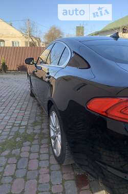 Седан Jaguar XF 2013 в Тернополе