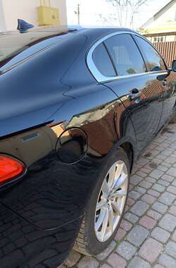 Седан Jaguar XF 2013 в Тернополі