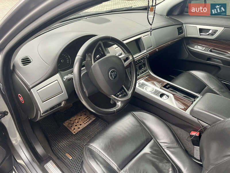 Універсал Jaguar XF 2014 в Ужгороді