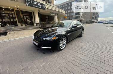 Седан Jaguar XF 2014 в Києві